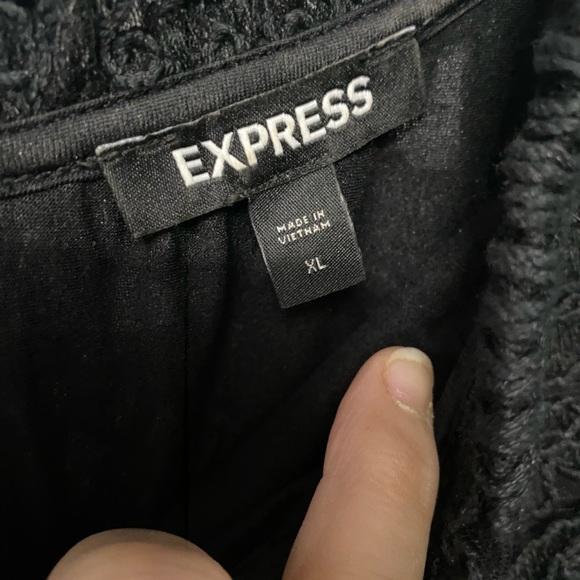 Dress - Picture 5 of 5